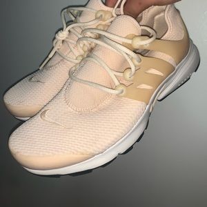 Nike air prestos pink